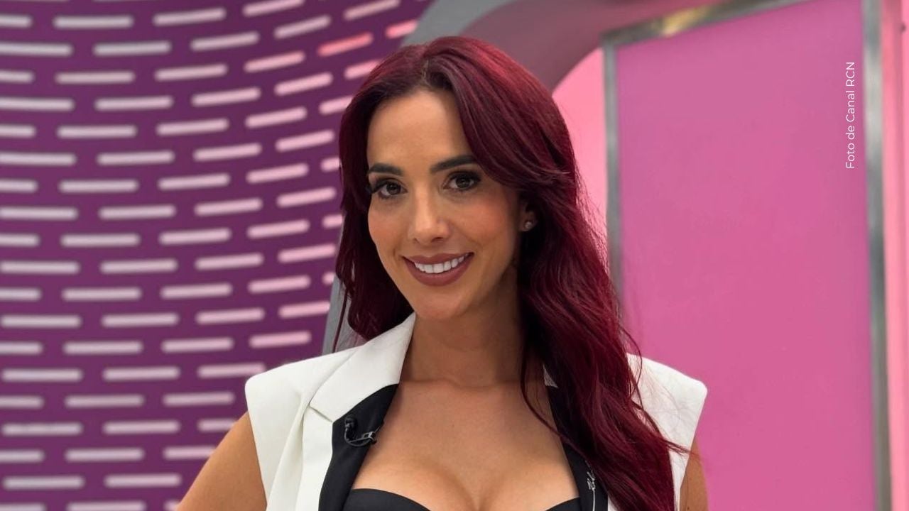 Violeta Bergonzi brilla en los Billboard Colombia 2025.