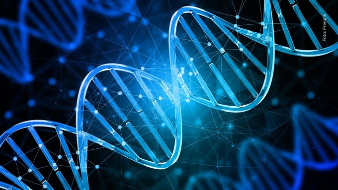 Murió James Watson, científico que ayudó a descubrir la estructura del ADN