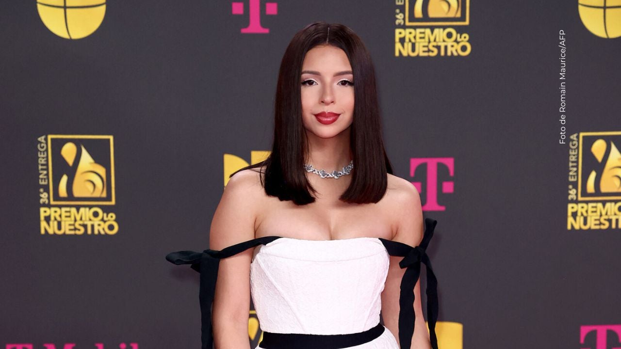 Angela Aguilar recibe críticas en redes sociales.