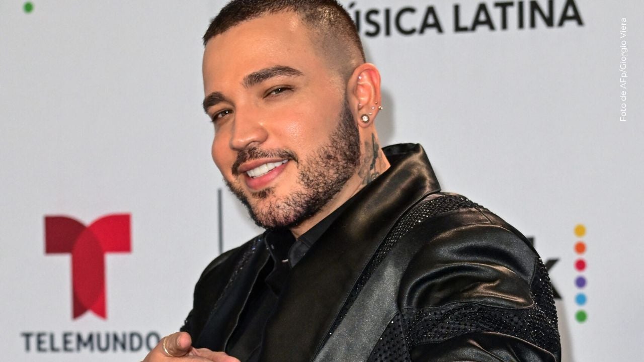 Jessi Uribe derrite a sus fans mostrando los tiernos pies y manos de un bebé