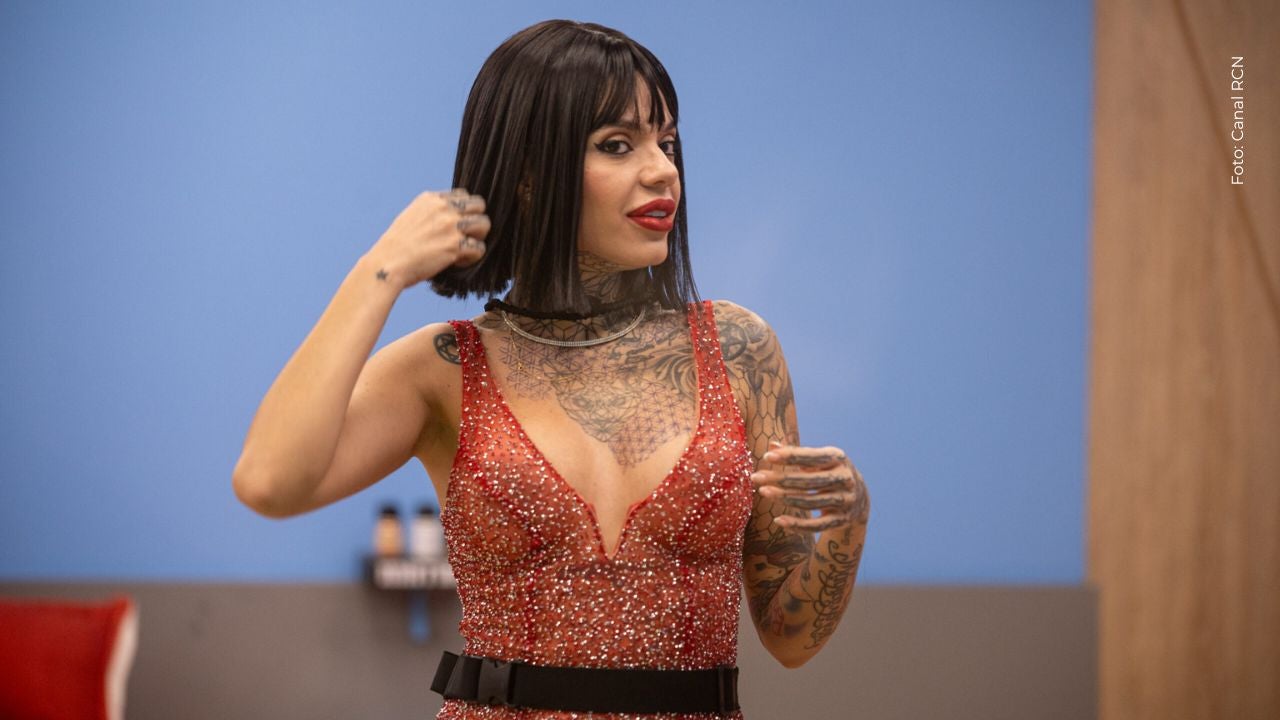 Melissa Gate fue tildada de “señora” en medio internacional