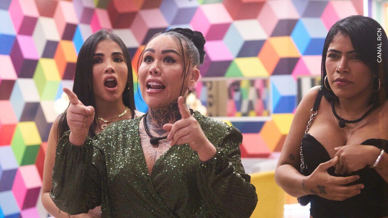 Karina García y Yina Calderón discuten en la mansion de luinny