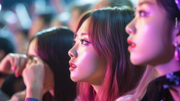 Cantante de K-pop se desmayó en concierto, ¿qué le ocurrió?