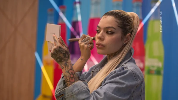 Melissa Gate expuso a su ex y en vivo le cobró el dinero que le quedó debiendo