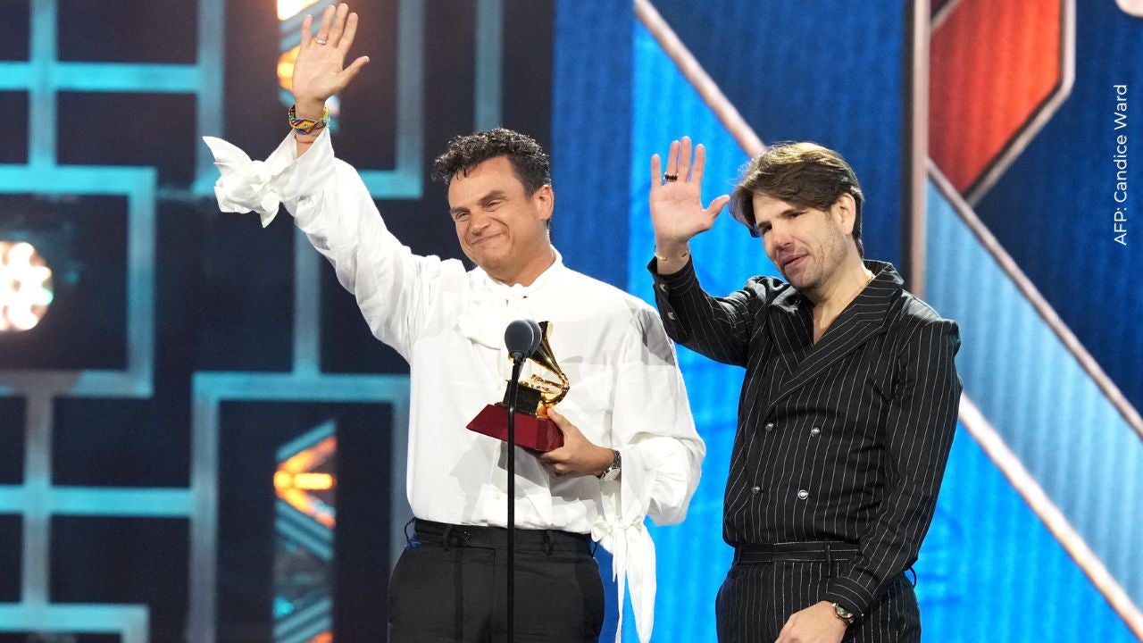 Silvestre Dangond y Juancho de la Esprilla en los Latin Grammy