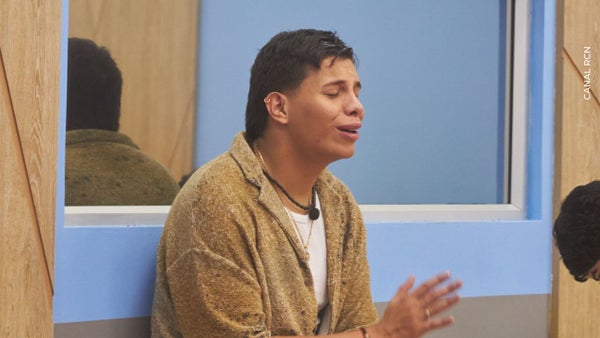 Emiro Navarro preocupó a sus fans tras mensaje: "quería hacerme el fuerte, pero no puedo" Emiro Navarro preocupó a sus fans tras mensaje: "quería hacerme el fuerte, pero no puedo"