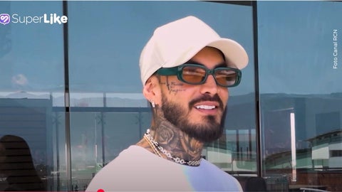 Mateo Carvajal respondió a internauta que lo criticó por decisión con su hijo