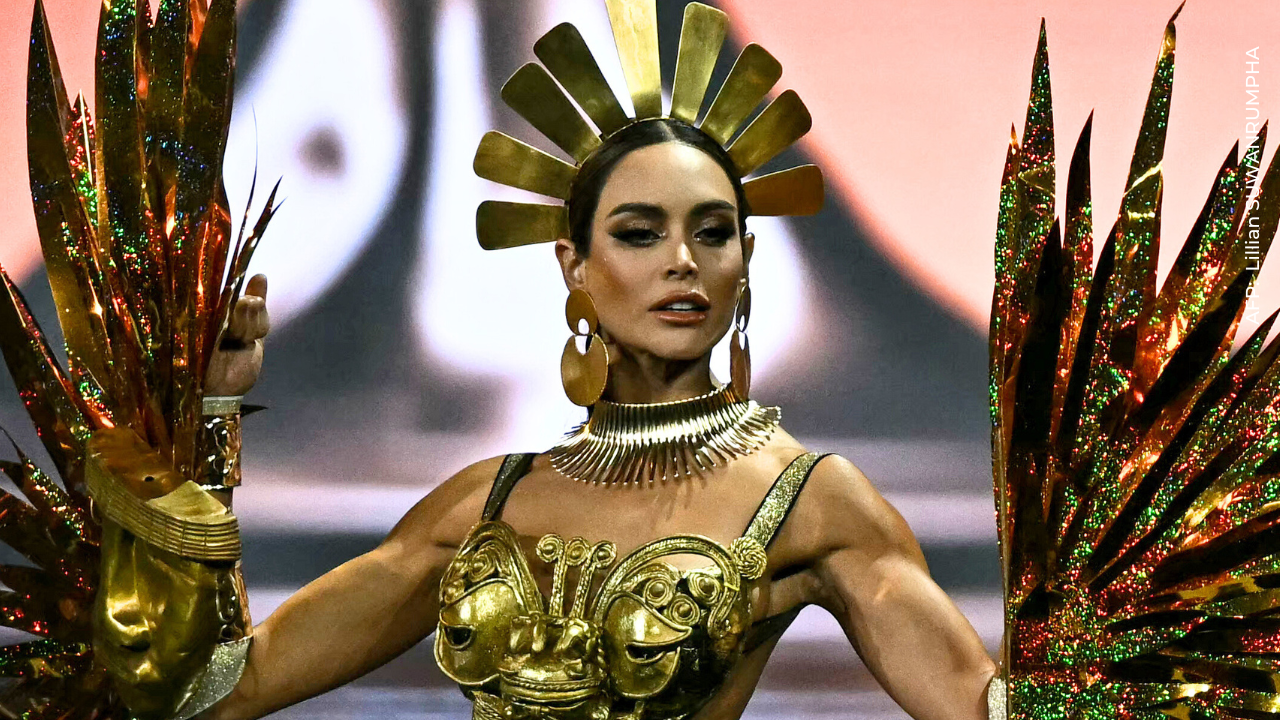 Vanessa Pulgarín en traje de playa en Miss Universe