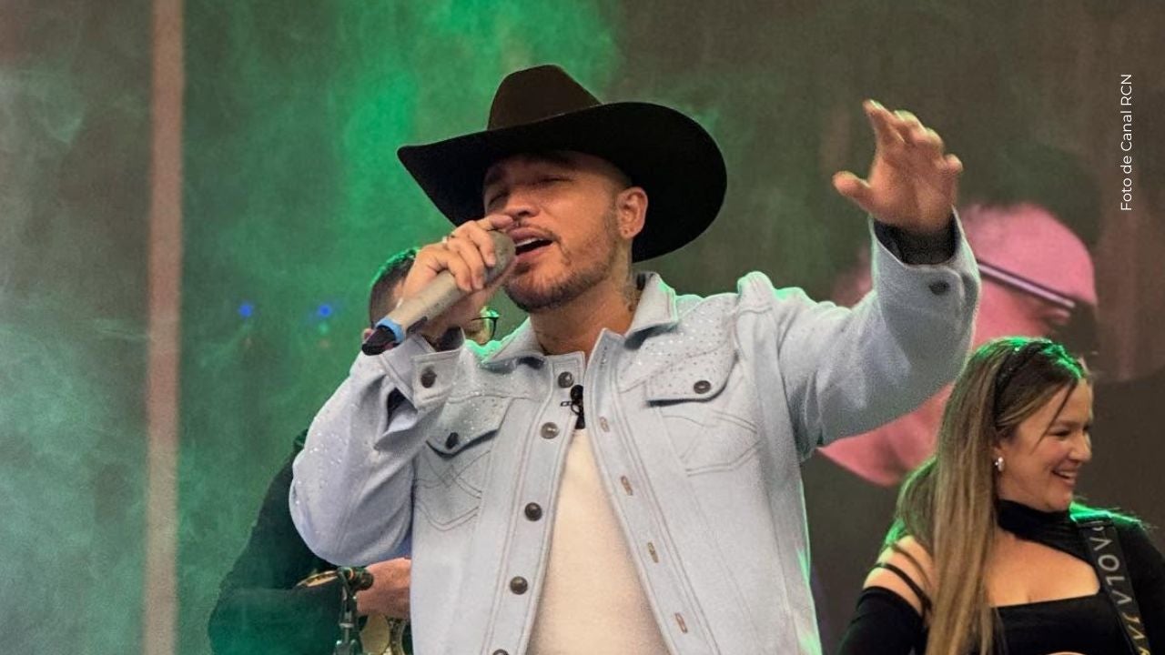 Jessi Uribe fue padre hace cuatro días. 