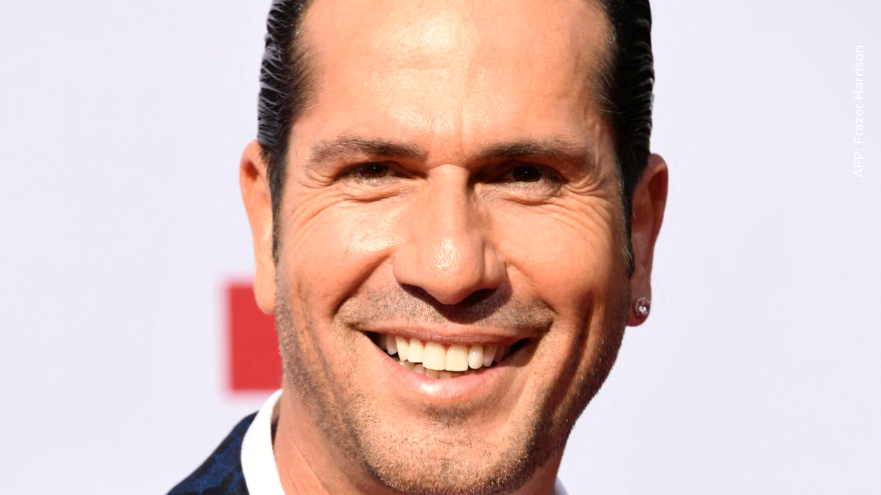 Gregorio Pernía presentó a su hijo menor