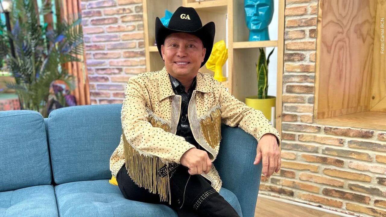 Giovanny Ayala vive una profunda angustia tras conocerse la desaparición de su hijo Miguel en el Cauca.