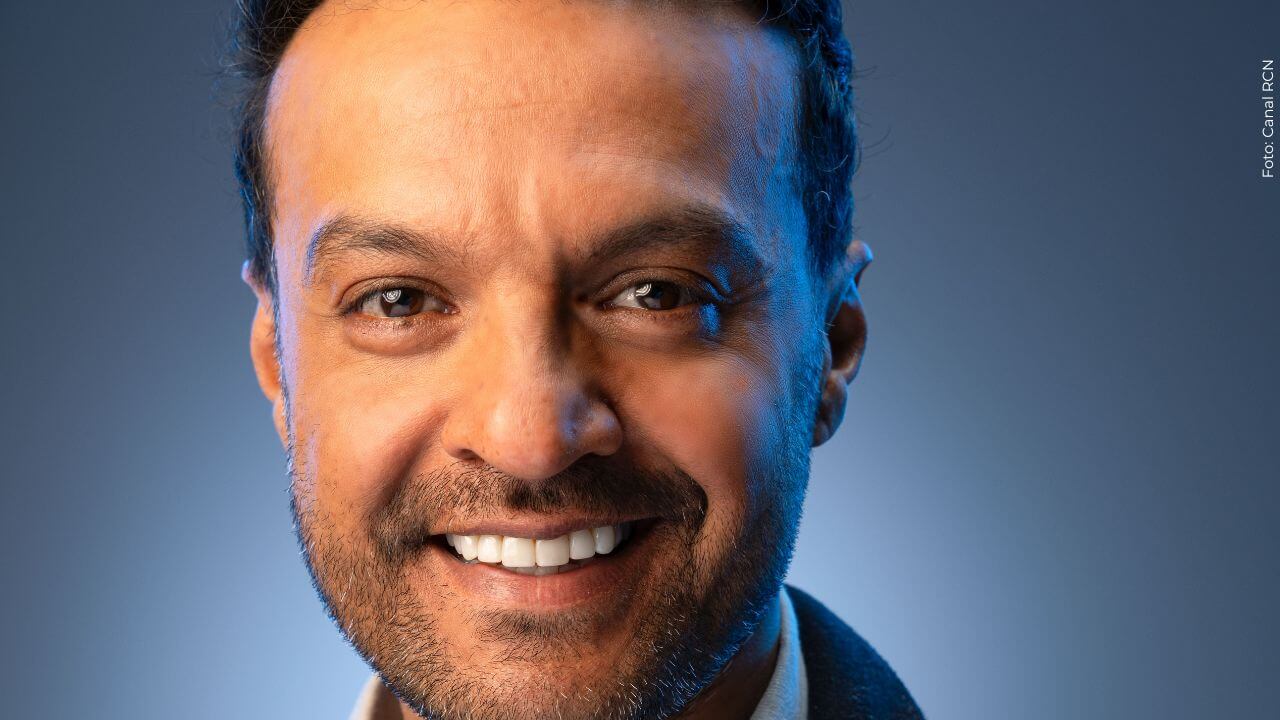 Julián Román se ha mostrado feliz por su nuevo reto en la producción de Estudios RCN.