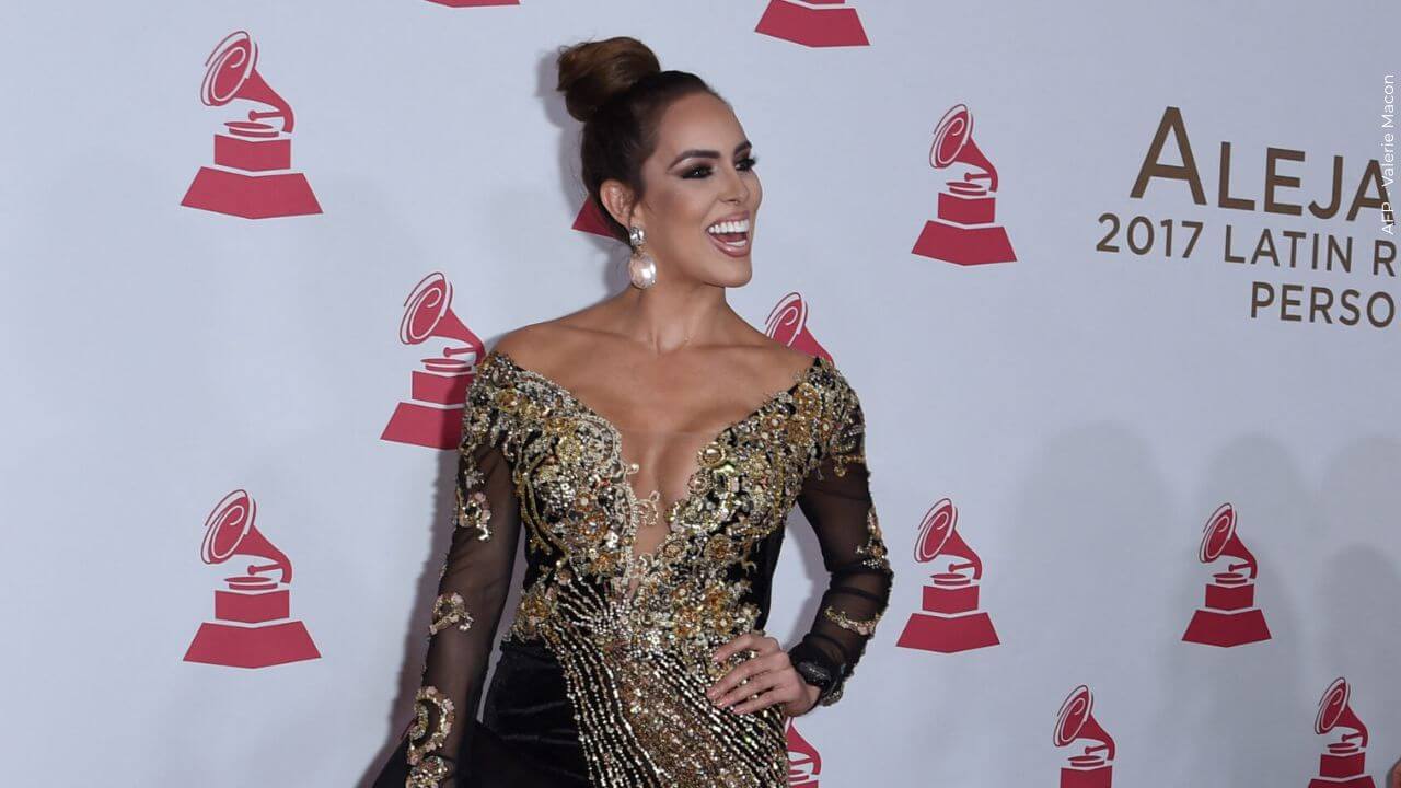 La actriz Sara Corrales está unida en matrimonio con el empresario argentino Damián Pasquini.