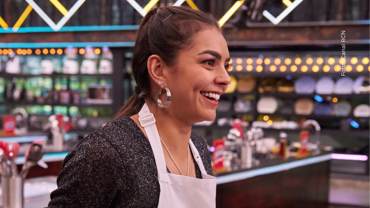 Violeta abraza a Valentina tras escuchar su nombre en la final