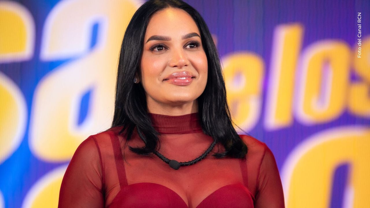 Andrea Valdiri vivió un momento inesperado durante los preparativos navideños