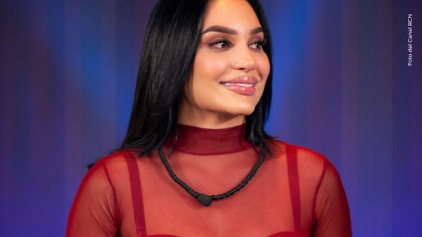 Andrea Valdiri sufrió pequeño accidente durante los preparativos de su Navidad