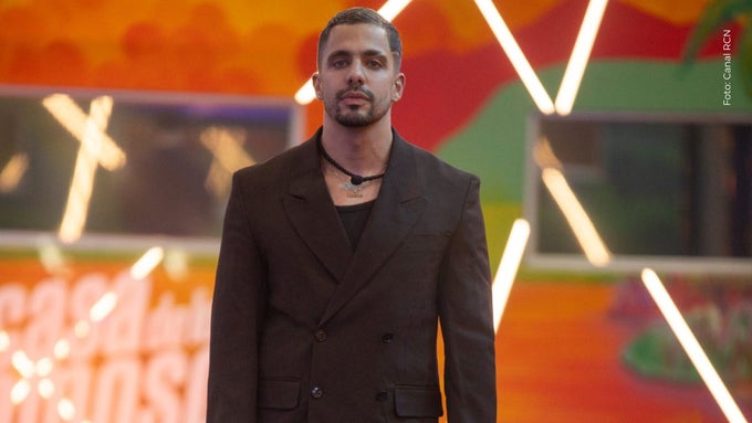 Altafulla genera revuelo en redes y le recuerdan a Karina García