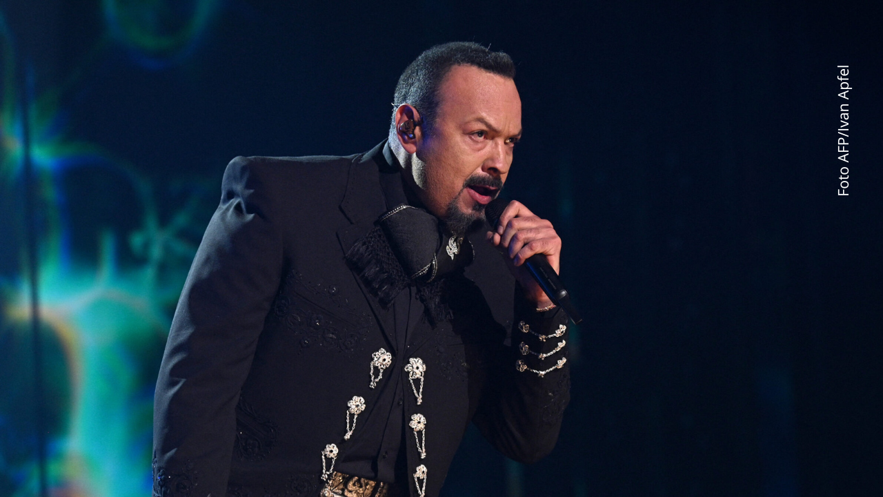 Pepe Aguilar compartió un emotivo video para honrar a Flor Silvestre a cinco años de su partida.