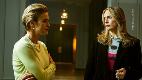 Victoria controla cada detalle de su hogar.