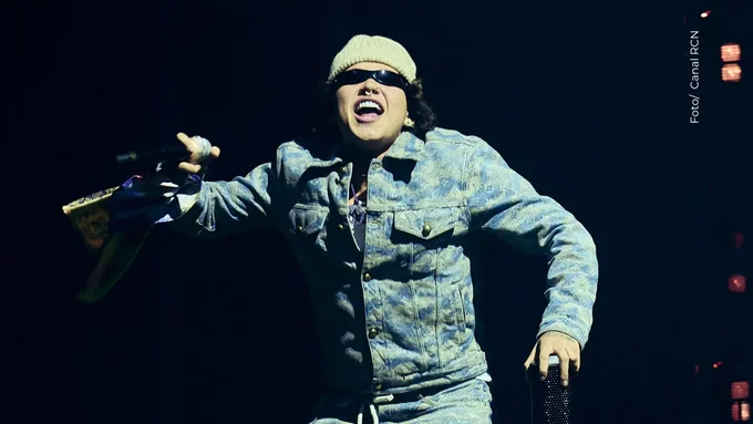 Fans sospechan que Cara estuvo en el concierto de Beéle