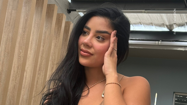 Mariana Zapata divide opiniones tras particular baile desde un auto en República Dominicana