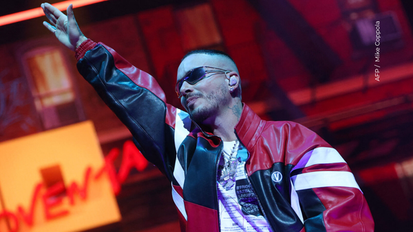 J Balvin ofreció histórico concierto en Medellín tras seis años de no presentarse en su ciudad