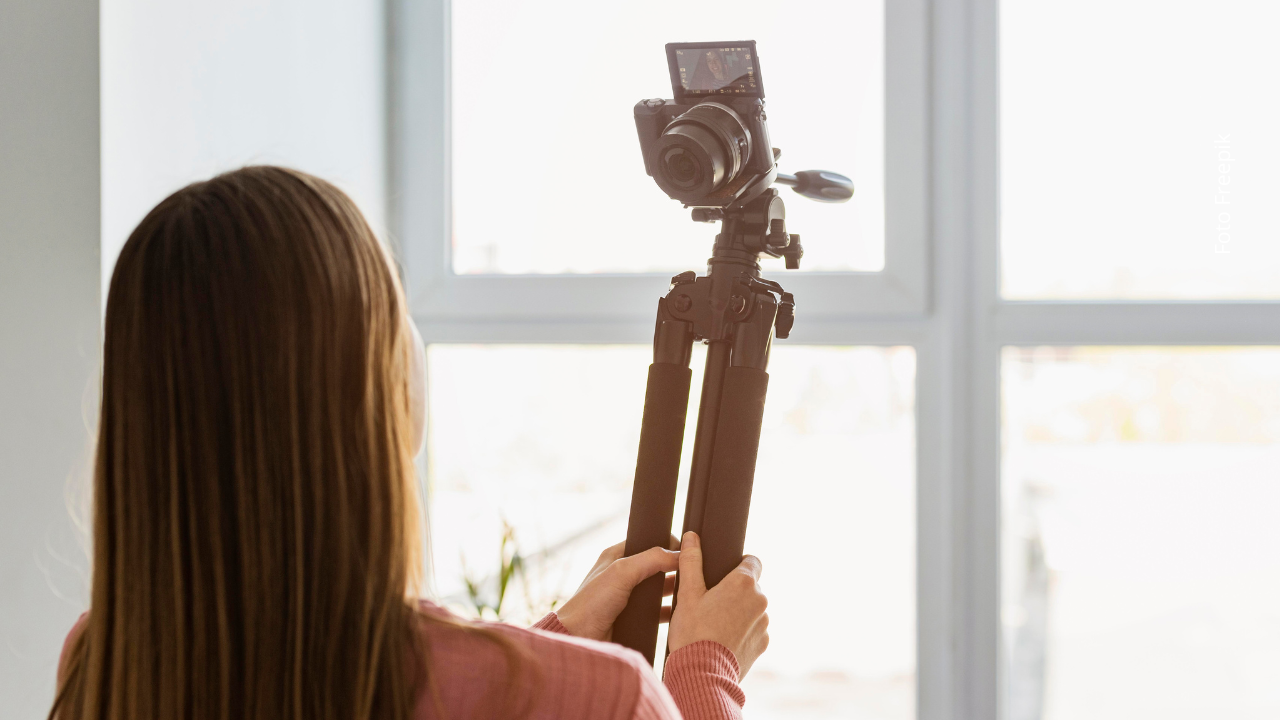 Karely Ruiz reafirmó su seguridad mostrando su evolución desde que empezó en redes sociales.