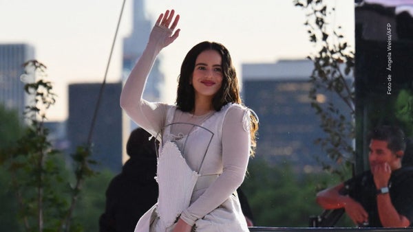 Rosalía deslumbra en su visita a Sudamérica y conquista una de las maravillas del mundo moderno