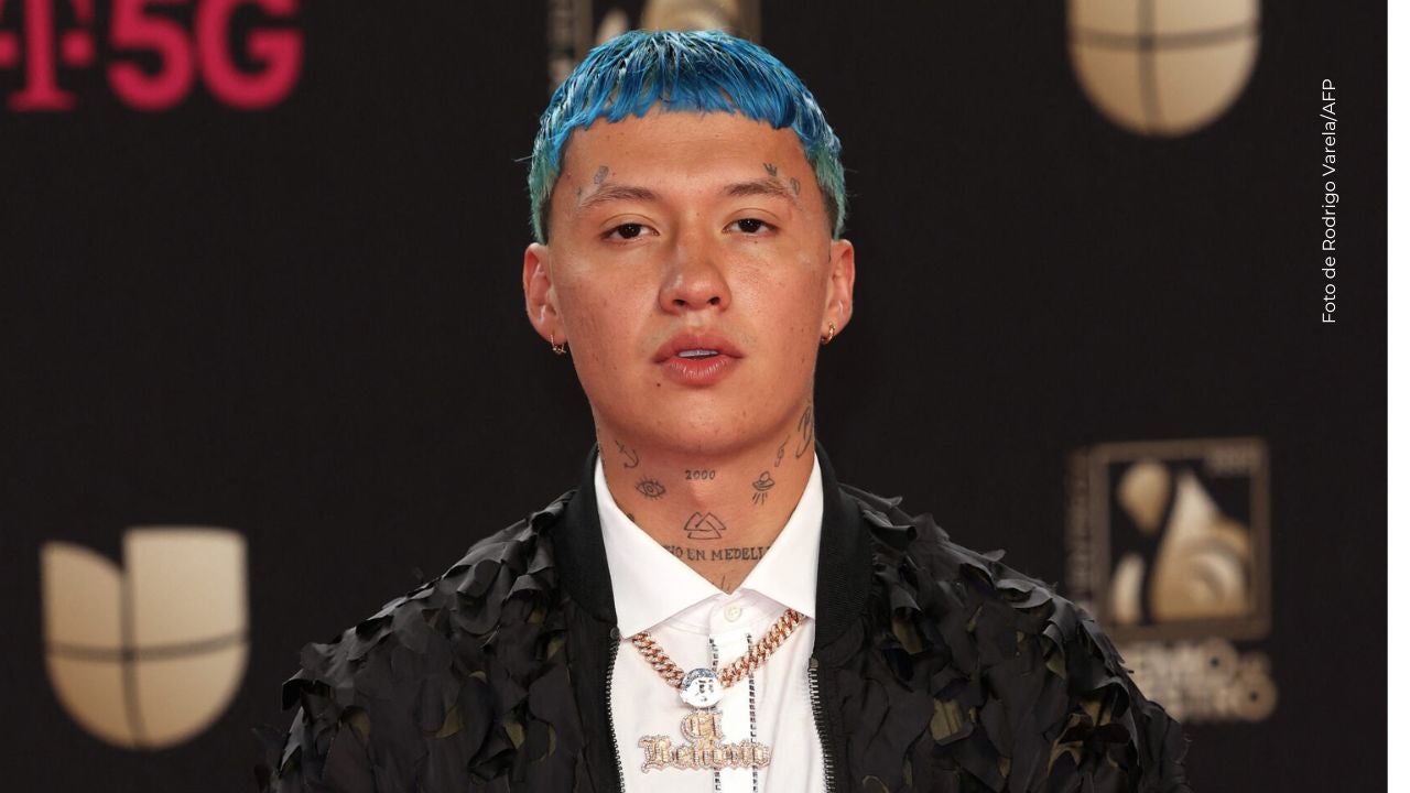 Blessd es invitado por el FC Barcelona. 