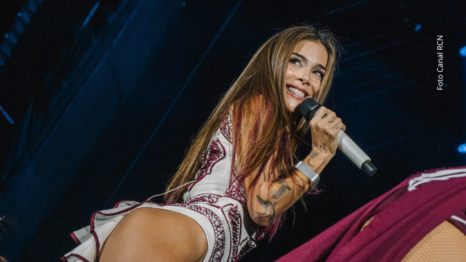 Greeicy volvió a sus raíces para grabar su nuevo videoclip y el resultado es pura emoción.