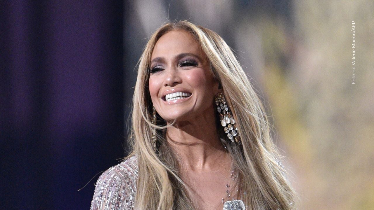 JLO se presenta en Las Vegas a sus 56 años. 