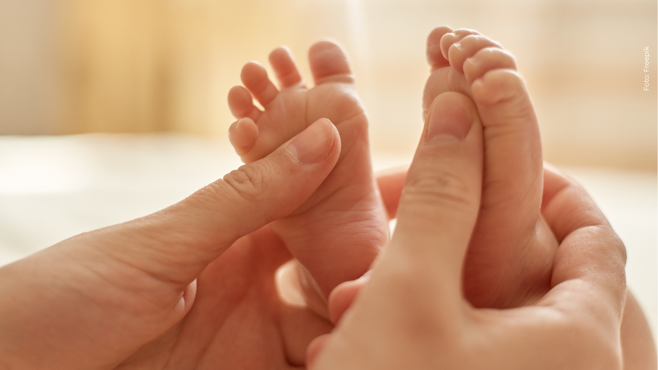 Sale a la luz foto del rostro del hijo de Mariana Pajón y Vicent Pelluard: así luce a días de nacido