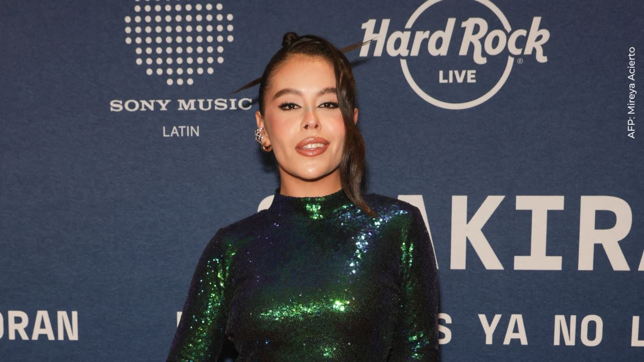 Juliana Velásquez llorando