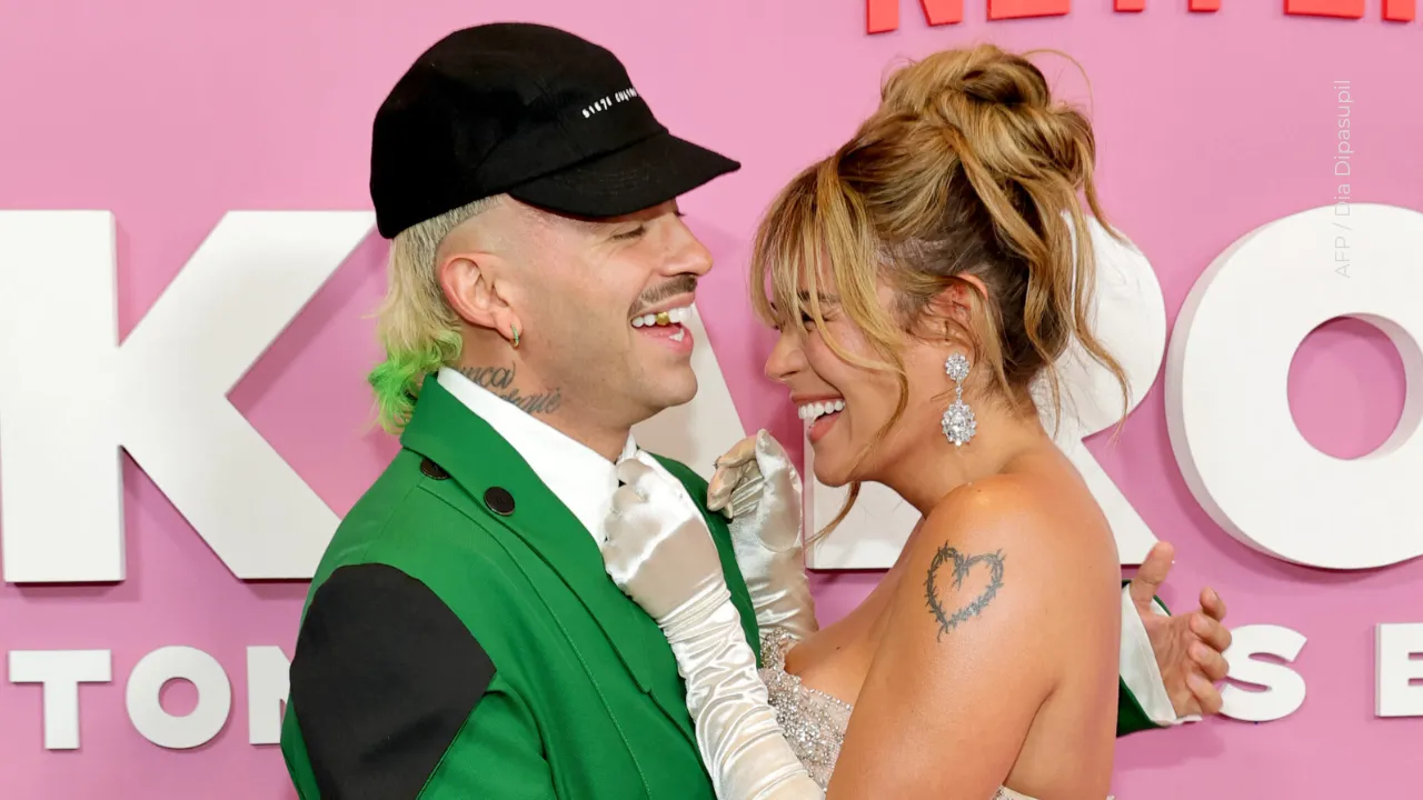 Fans sospechan ruptura tras fotos familiares que excluyen a Feid