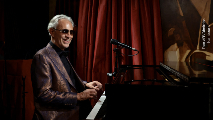 Andrea Bocelli encendió la emoción en el sorteo del Mundial 2026 con una presentación impecable.