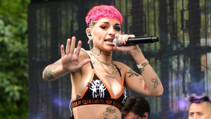 Cazzu llegó a Colombia para ofrecer un concierto en el Movistar Arena de Bogotá.