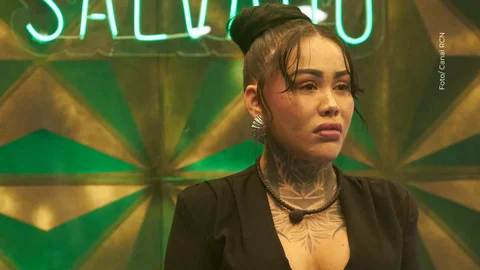 Yina Calderón contó por qué terminó en el piso de un supermercado