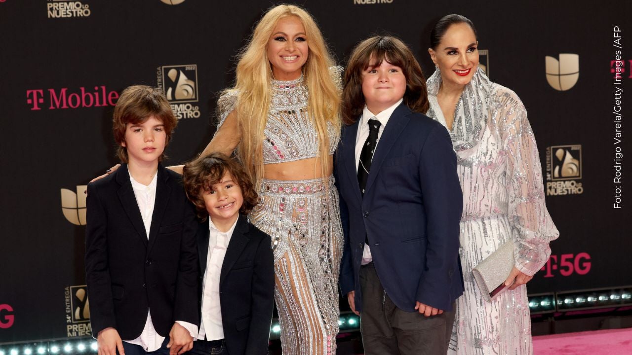 Paulina Rubio es desalojada de su mansión en Miami