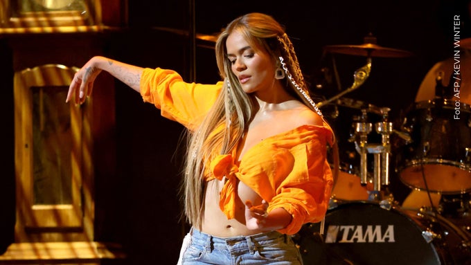 Karol G revela los sentimientos que le genera el estreno mundial de su documental, 'La Premiere'.