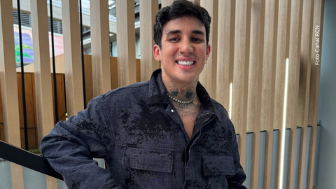 Valentino vivió un momento emocional inesperado en pleno programa.