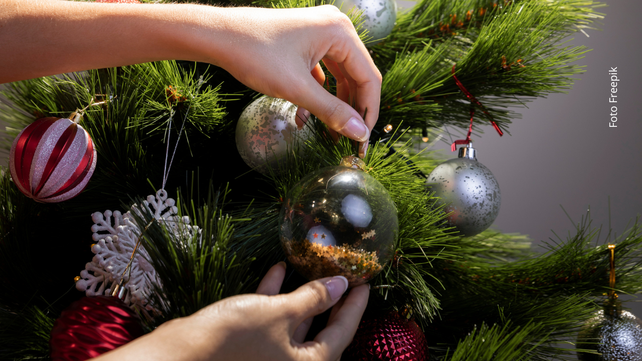 Armar o no el árbol es una decisión personal que refleja el momento emocional de cada quien.