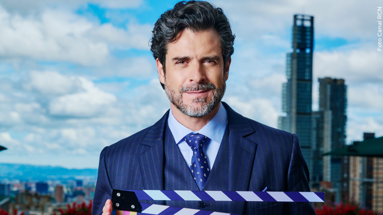 Rafael Novoa como Patricio Vivas