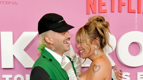 Pistas revelarían que Karol G y Feid mantienen su relación