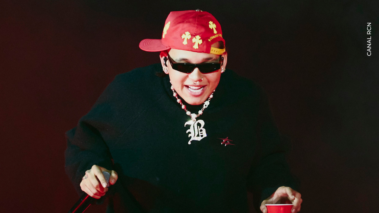 Beele responde a criticas por su fisico