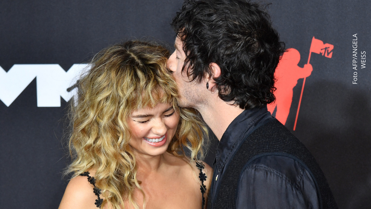 Así fue el nacimiento en casa de la hija de Debby Ryan y Josh Dun.