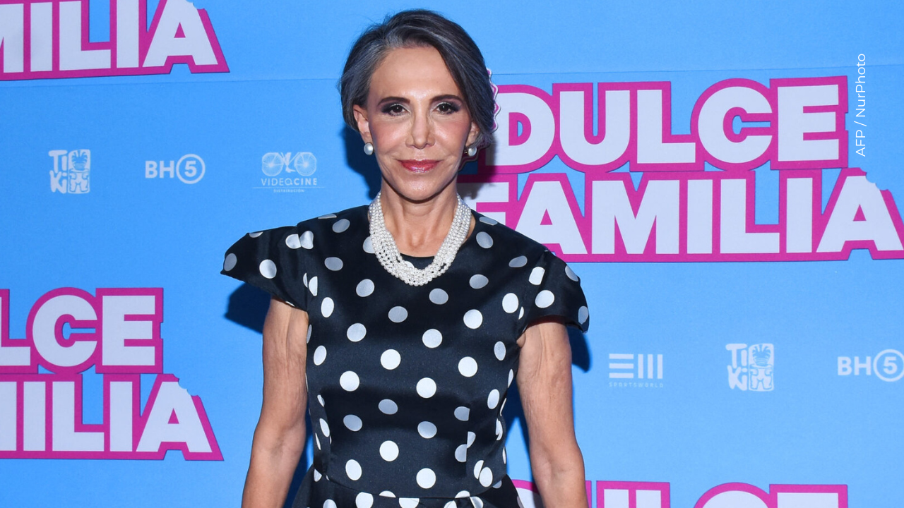 Florinda Meza posa para fotos durante conferencia de prensa de la película 'Dulce Familia' en Cinepolis Plaza Universidad.