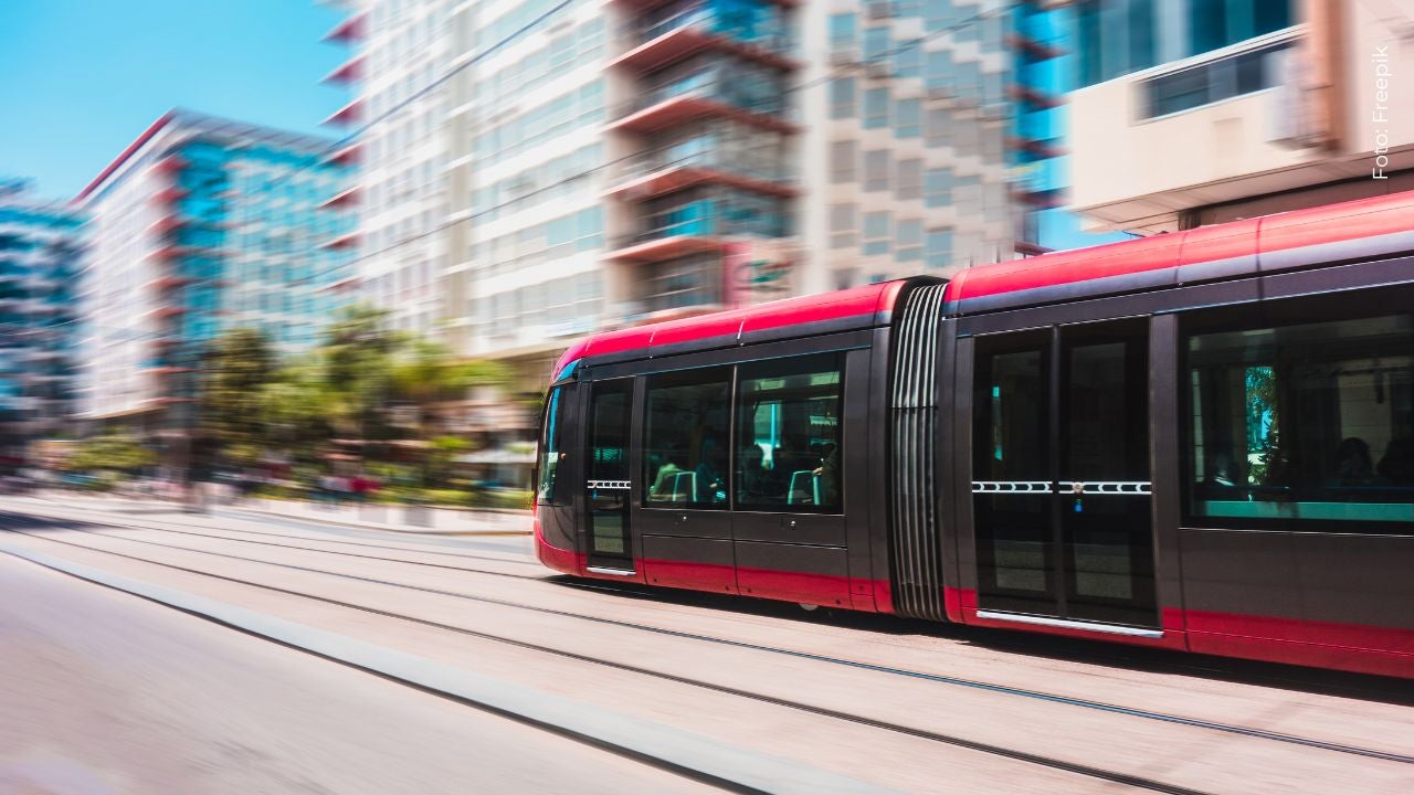 Viral: usuarios de TransMilenio rezaron la novena en uno de sus articulados