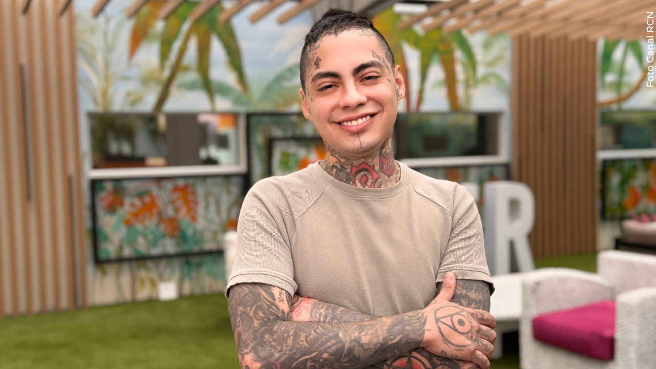 Nicolás Arrieta en la casa de los famsoos