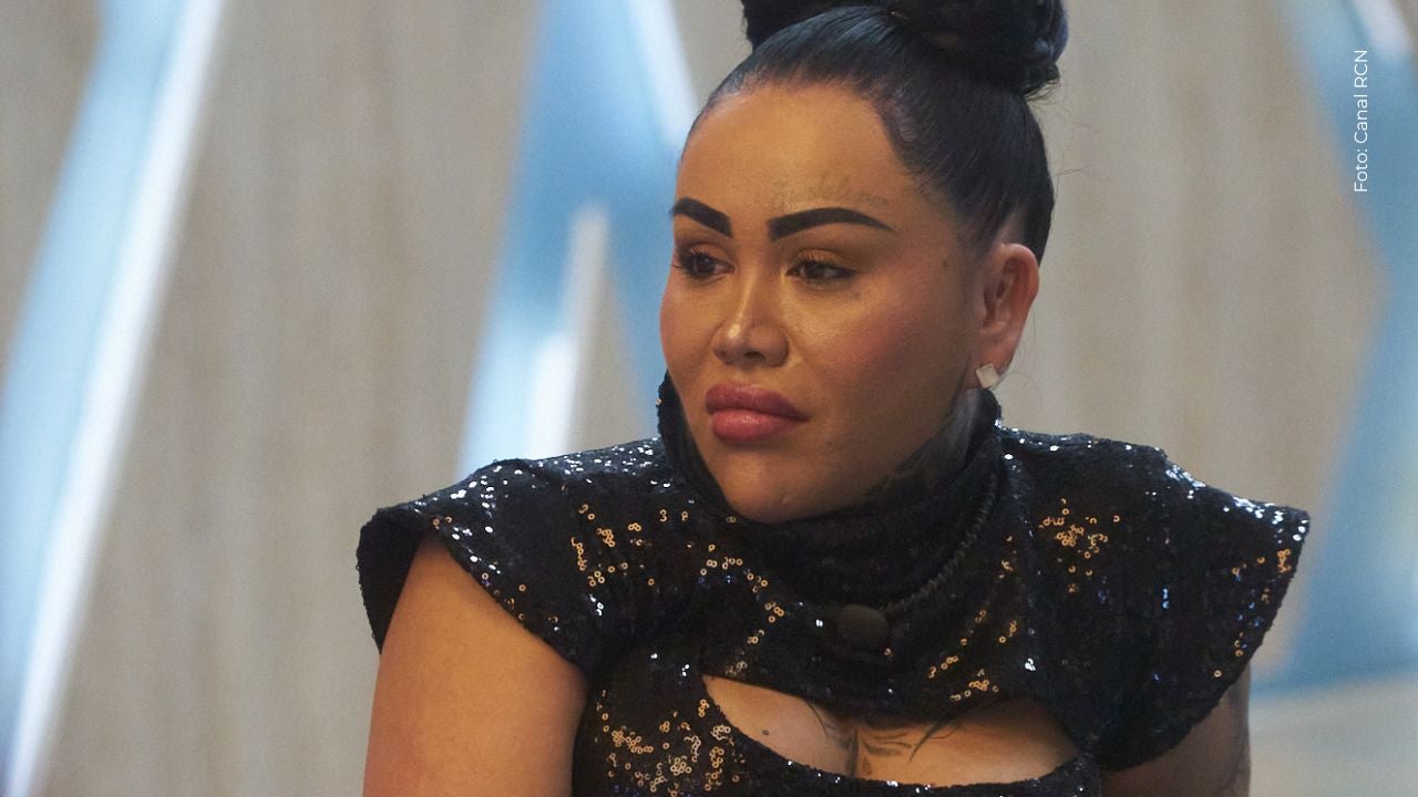 Hermanas de Yina Calderón se burlaron de ella en vivo al ritmo de un villancico