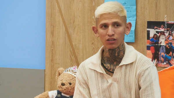 La Liendra mostró los costosos tenis "de duende" que se compró para Navidad, ¿cuánto valen? La Liendra mostró los costosos tenis "de duende" que se compró para Navidad, ¿cuánto valen?